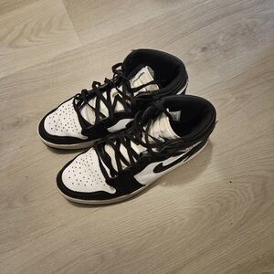 Nike Black and White Golf Sneakers